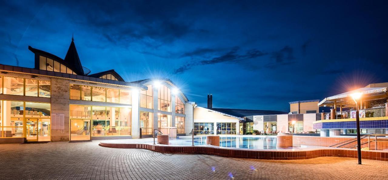 Vitalmed Hotel Шарвар Экстерьер фото